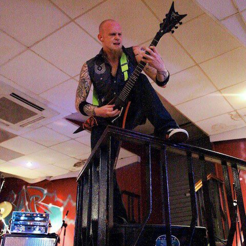 487469_4707001274240_472637002_n