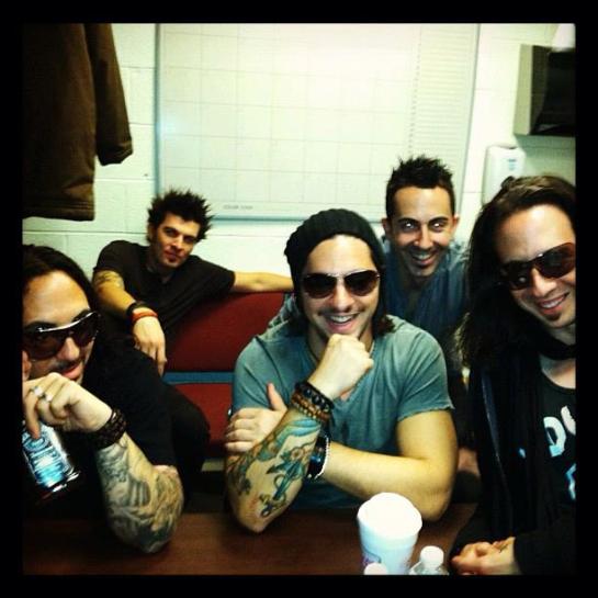 579094_10151287319381253_1580549367_n