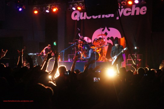 the crowd says it all!