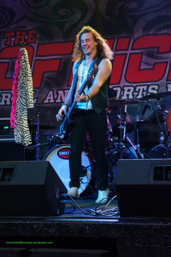 Simo spreading the love